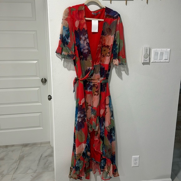 NWT Asos Hope and Ivory wrap midaxi dress in mixed floral , size 8 - Picture 3 of 6